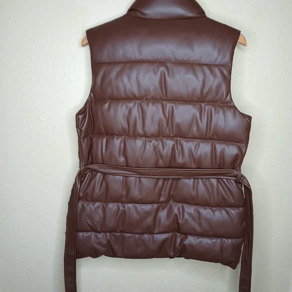 Levi's Chocolate Brown Puffer Vest With Belt Womens Size Small NWOT - Picture 10 of 15